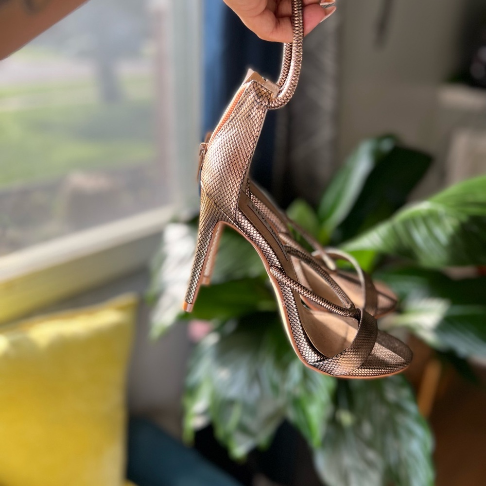 COPPER STEVE MADDEN HEELS